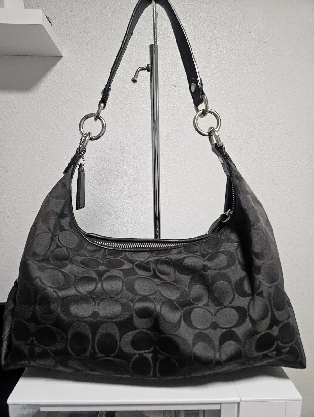 Coach Ashley Signature Hobo Satchel - Picture 4 of 9